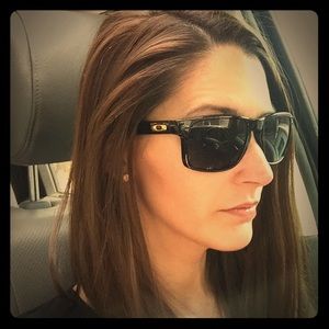 women's holbrook oakley sunglasses Off 